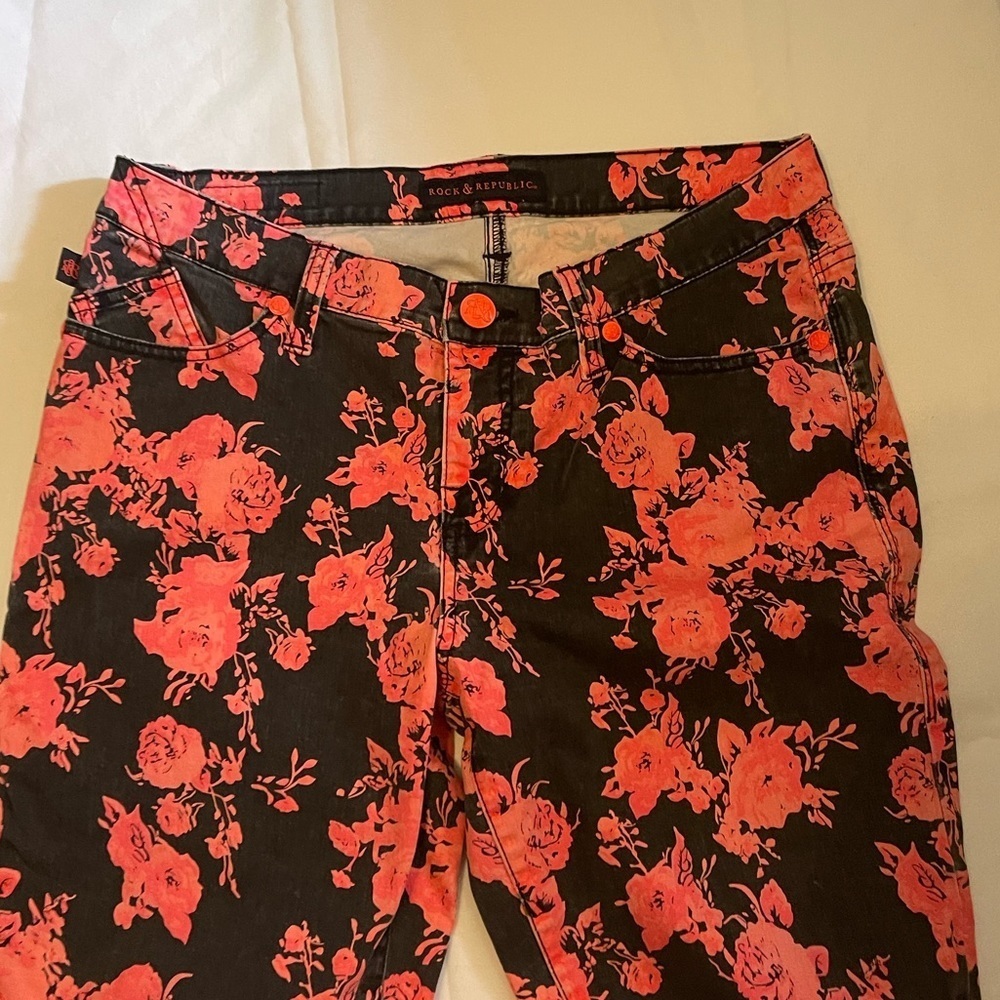 Rock & Republic size 12 floral pants.